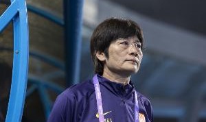 水庆霞现场观战“苏超”：足球本身是参与 这点苏超是功不可没的